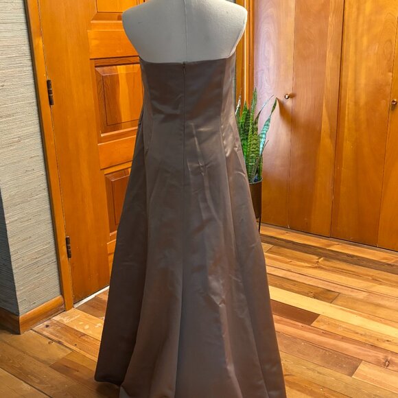 Strapless Evening Gown Size 16 - Picture 4 of 6
